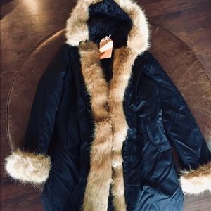 Ivy Love Winter Jacket - New - Medium - Black